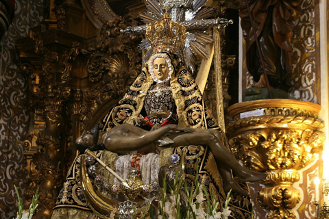 Virgen Angustias Granada2